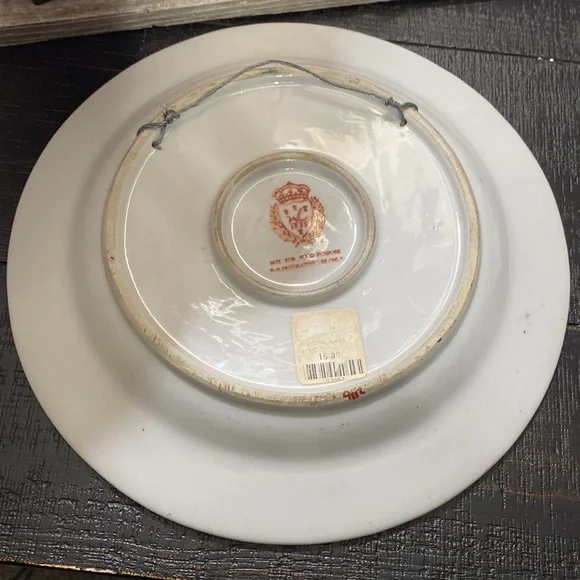 Decorative White and Gold Porcelain Architectural Accent Plate! - Picture 5 of 5